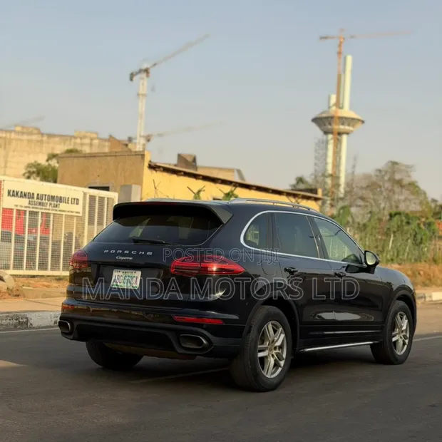 Porsche Cayenne 2018 Baki - 1