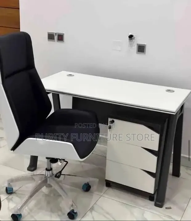 Quince Executive Office Chair and Table Set - 1