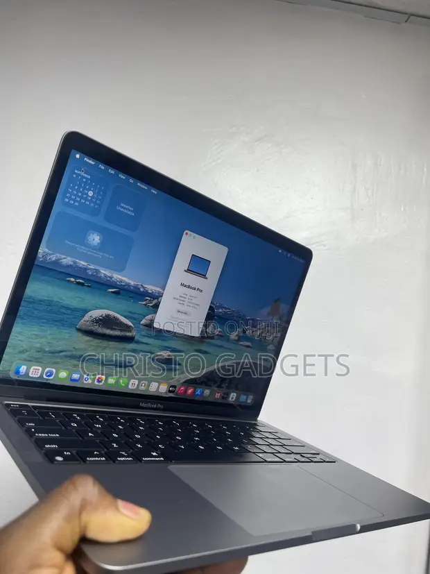 Apple MacBook Pro 2020 M1 8GB RAM 256GB SSD - 1