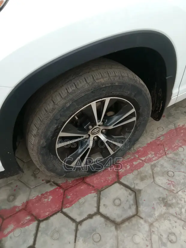Toyota Highlander 2016 White - 1