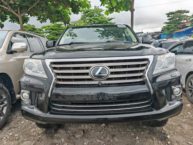 Lexus LX 2016 Black - 1