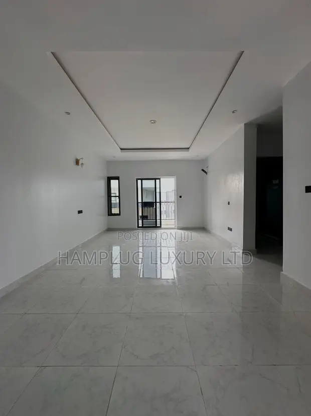 4 Bedroom Townhouse/Terrace a Jahi Sayarwa - 1