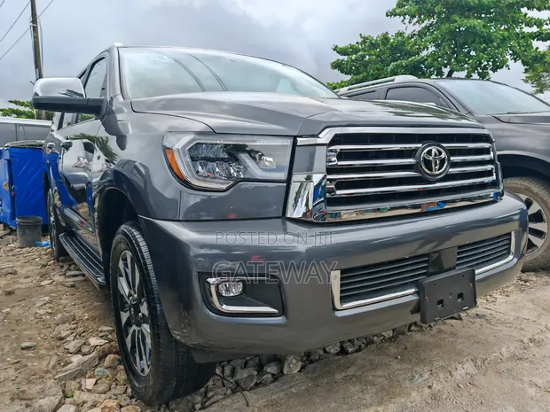 2020 Toyota Sequoia Full Option - 1