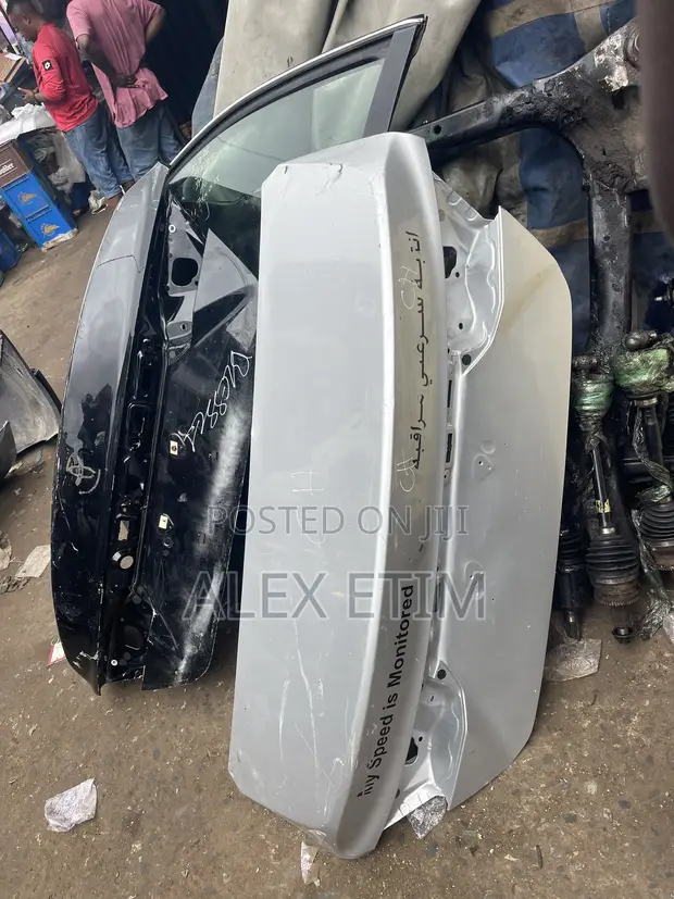 Toyota Camry 2025 - Refurbished Hood - 1