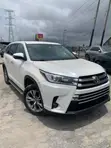 2017 Toyota Highlander LE 4x4 V6 White - 1