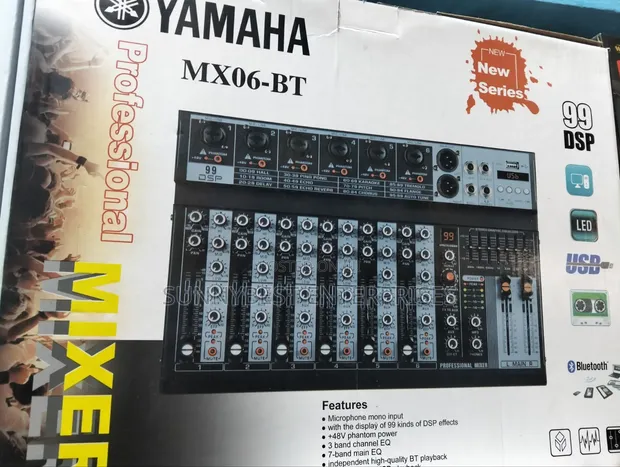 Yamaha MIX06-BT 6-Channel Mixer tare da 99 DSP - 1