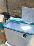 Hisense 11kg Twin Tub Washer & Spin Dryer - 2
