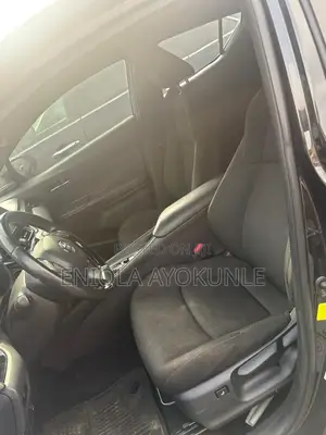 2018 Toyota C-HR XLE FWD Sport Utility
