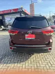2015 Toyota Highlander XLE SUV Brown - 2