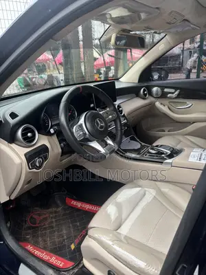 Mercedes-Benz GLC-Class 2017 Blue