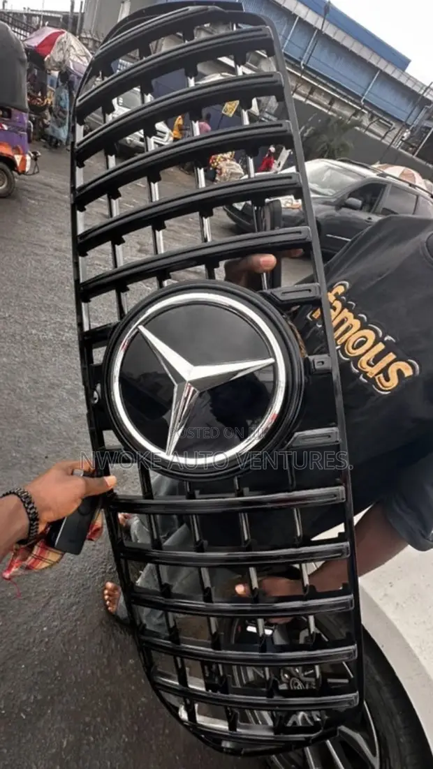 Sabon Gaban Mercedes-Benz GLE63 2025 Grill - 1