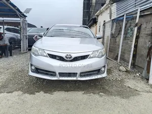 Toyota Camry 2014 Silver