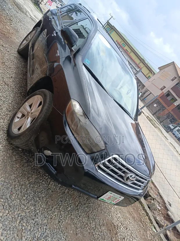 2010 Toyota Highlander Limited - Black - 1