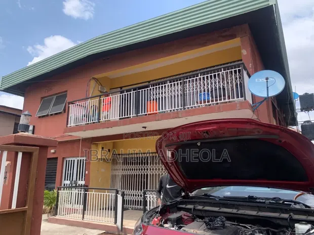 Block na gidaje don siyarwa a Allen, Ikeja - 1