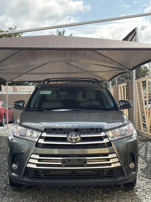 2019 Toyota Highlander XLE AWD Ja - 1