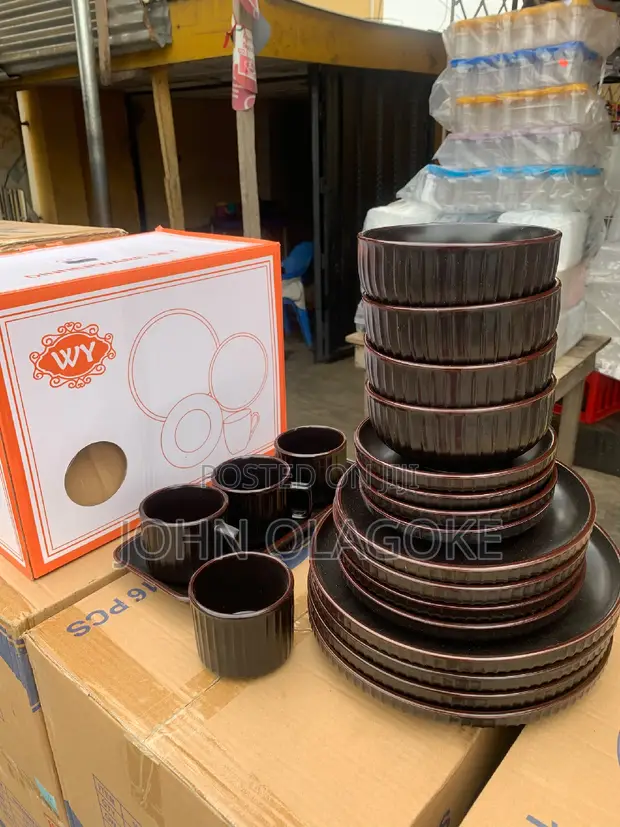 21-Piece WY Stoneware Dinner Set - 1