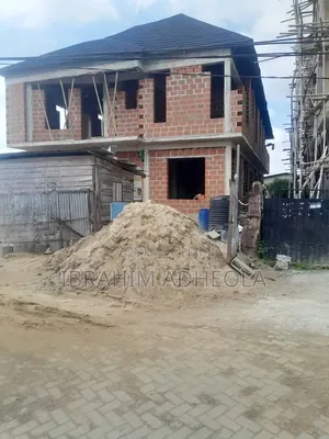 3 Bedroom Townhouse/Terrace A Jina Akoka (Ana Ginawa)