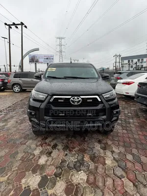 Toyota Hilux 2022 Black V6 Automatic