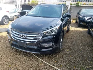 2017 Hyundai Santa Fe - Foreign Used