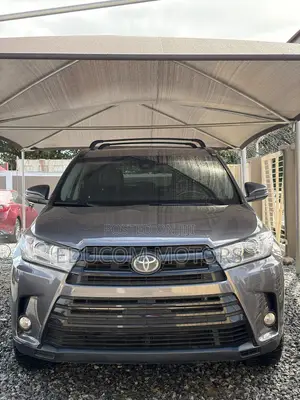 2018 Toyota Highlander SE 4x4 V6 SUV