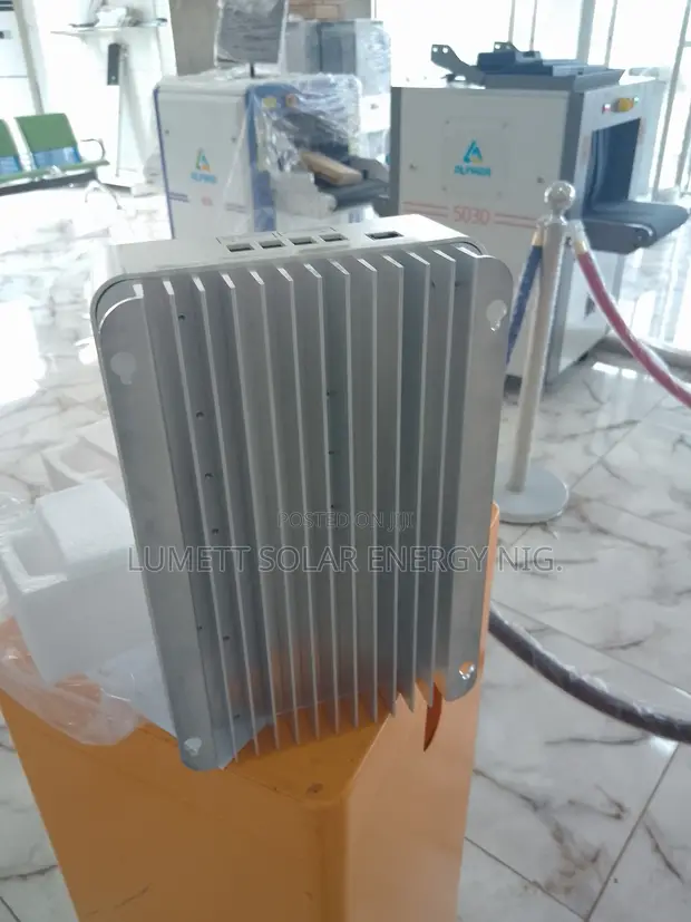 Felicity IVEM 3024 3KVA Hybrid Solar Inverter - 1