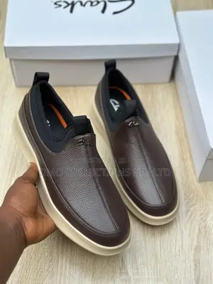 Clarks Men's Premium Leather Slip-On Shoes - Black/Brown