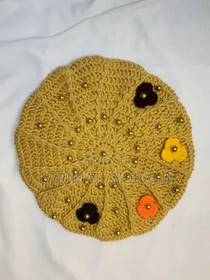 Beret na Saƙa - Wool, Sabo