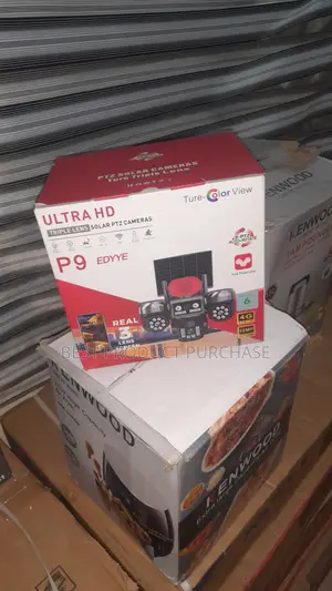Ultra HD PTZ Solar Camera with 3-Lens Coverage