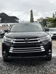 2018 Toyota Highlander XLE 4x4 V6 SUV - 1
