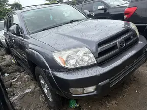 2005 Toyota 4Runner Limited V8 4x4 SUV - Gray