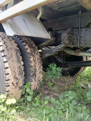 Mitsubishi Canter Karamin Lori