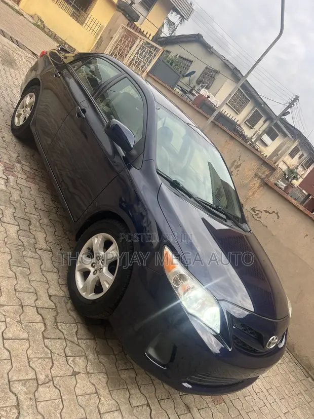 2013 Toyota Corolla LE Sedan - Foreign Used - 1