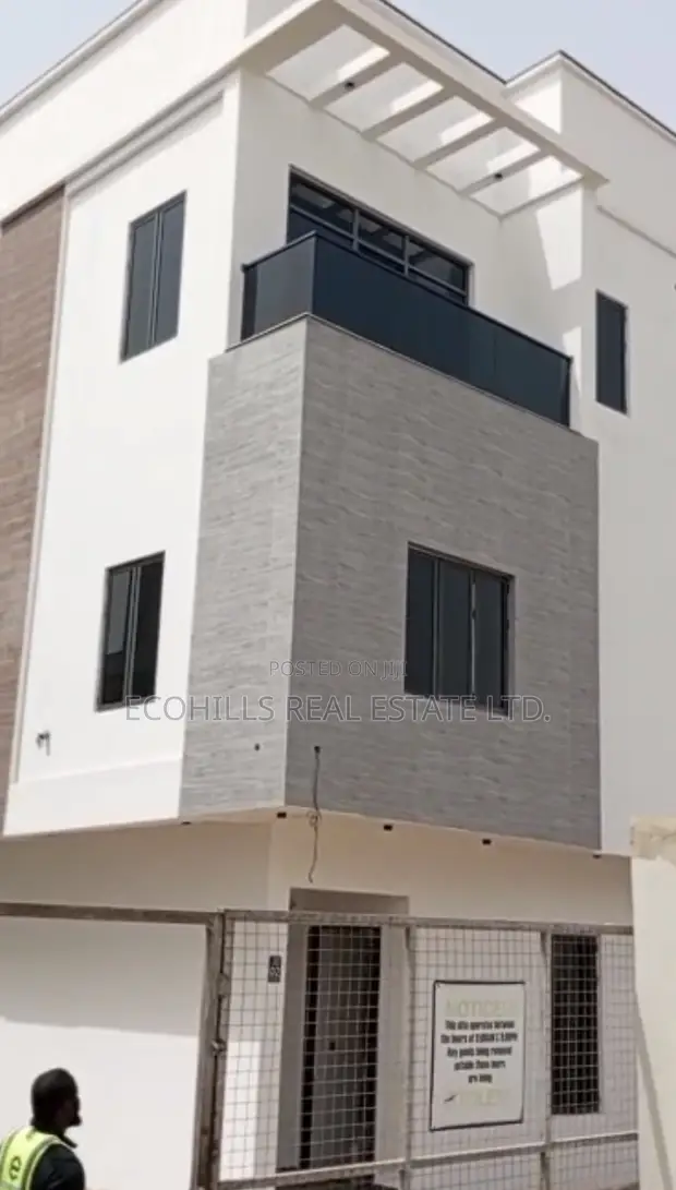 5-Bedroom Duplex in Mini Estate, Guzape District - 1