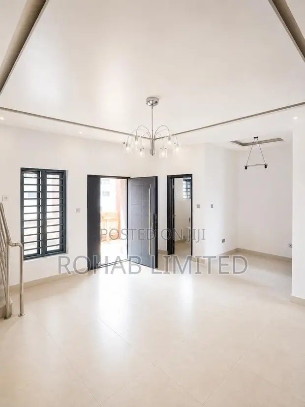 Furnished 3-Bedroom Duplex in Landgate Homes, Sangotedo - 1