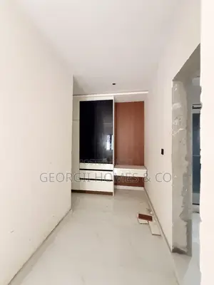 4 Bedroom Duplex with BQ and Pool in Kado