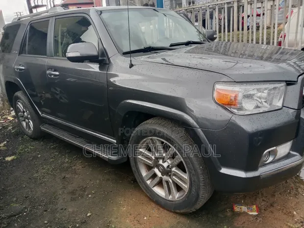 2013 Toyota 4Runner SR5 4x4 SUV - 1