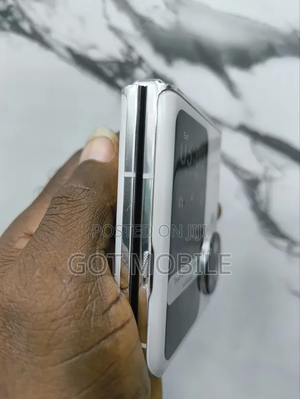 Oppo Find N3 Flip 256GB White - 1