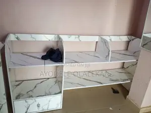 Modern Marble-Pattern Storage Rack With Drawer