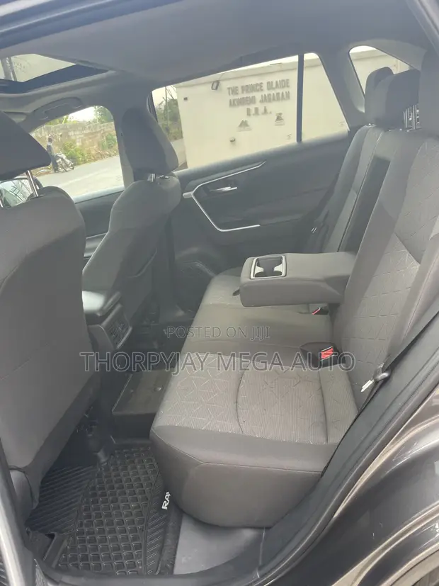 2022 Toyota RAV4 XLE SUV - Grey - 1