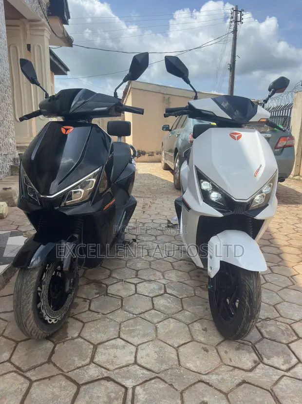 New Yadea G150P 2026 Electric Scooter - White - 1