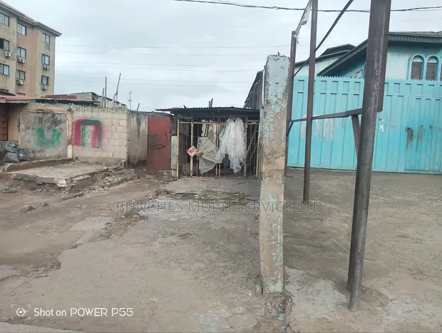 Dukiyar Kasuwanci Don Siyarwa, Ketu Ikorodu Road Lagos - 1