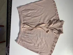 Girlie Shorts - Gap