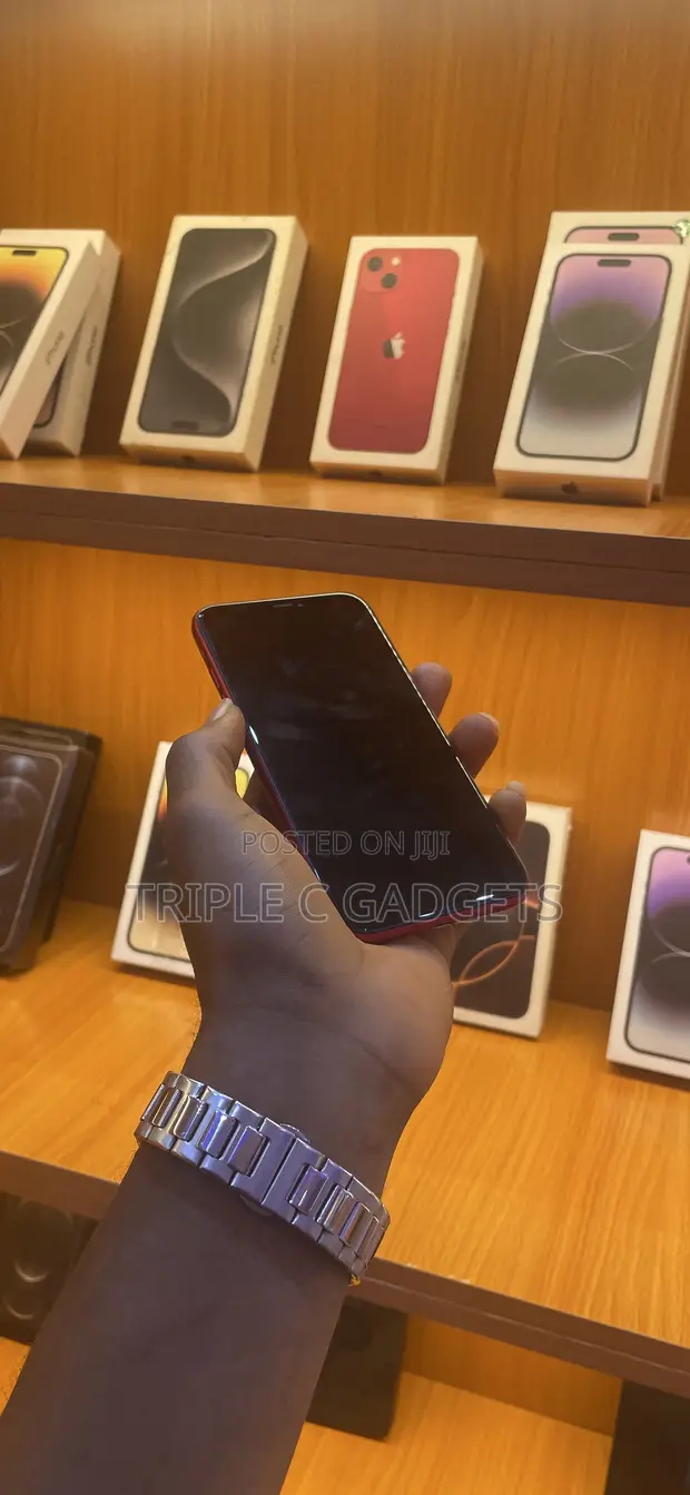 Apple iPhone XR 128GB Red - 1