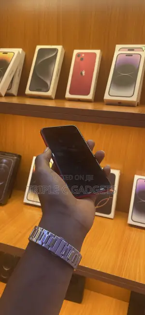 Apple iPhone XR 128GB Red