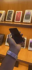 Apple iPhone XR 128GB Red - 1