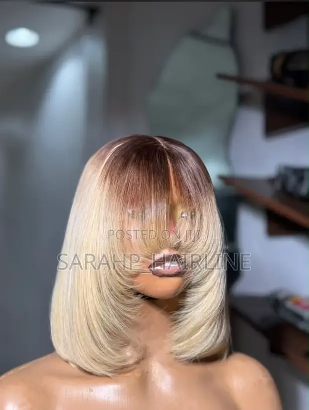 Gashin Kwalliya Mai Launi Blonde Swoop Bob - 1