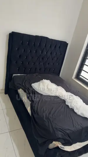 Home Interiors Gado da Firam ɗin Gado