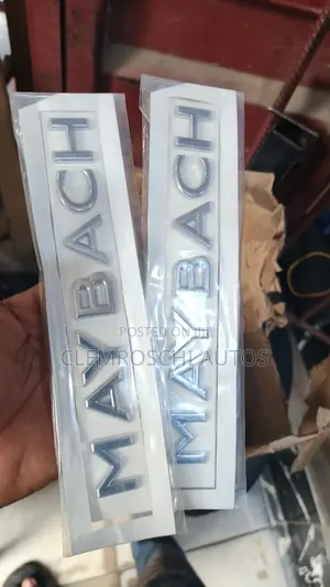Sabon Logo na Alamar Maybach don Mercedes-Benz