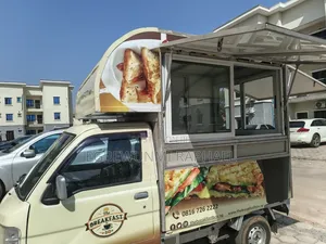 Daihatsu Hijet Food Truck - 2014