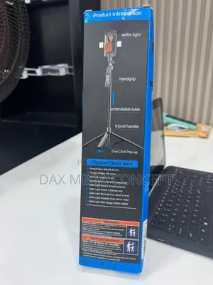 3-Kafa Selfie Stick Jirgin Kafa tare da Juyawa 360°